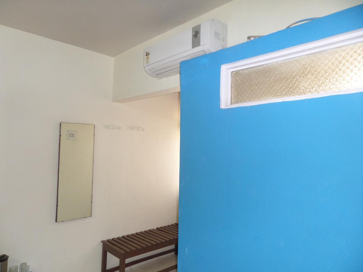 Vrindavan Lodge Solapur Exterior photo